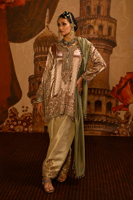 Champagne Banarsi Silk Tissue Kurta Set With Embroidered Front And Sage Green Dupatta