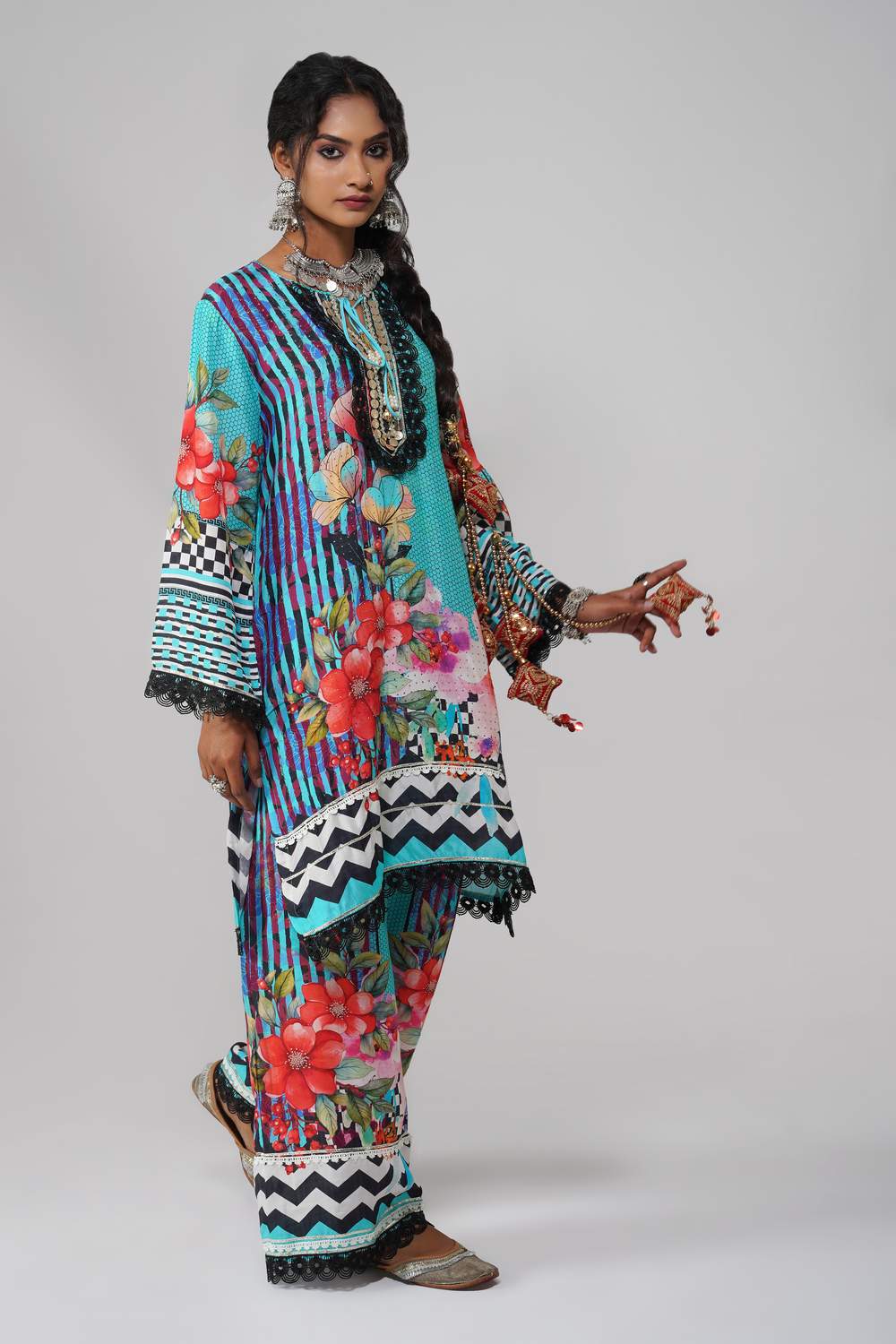 Ishum Teal Bloom Kurta with Artistic Florals in Cotton Muslin