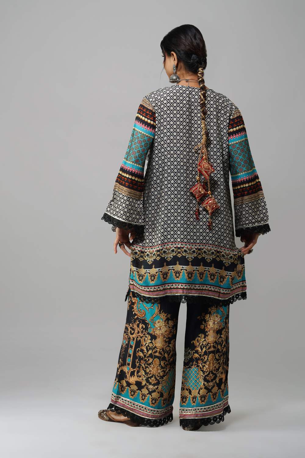 Ishum Boho Luxe Kurta in Teal & Black – Cotton Muslin Statement Wear