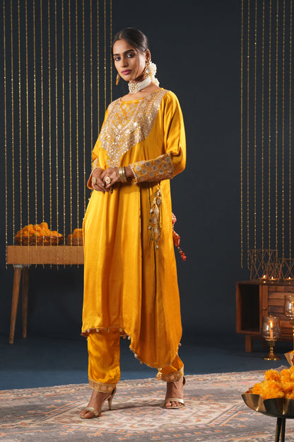 Luxurious Mustard Choga Suit Set - Jashn-E-Rang