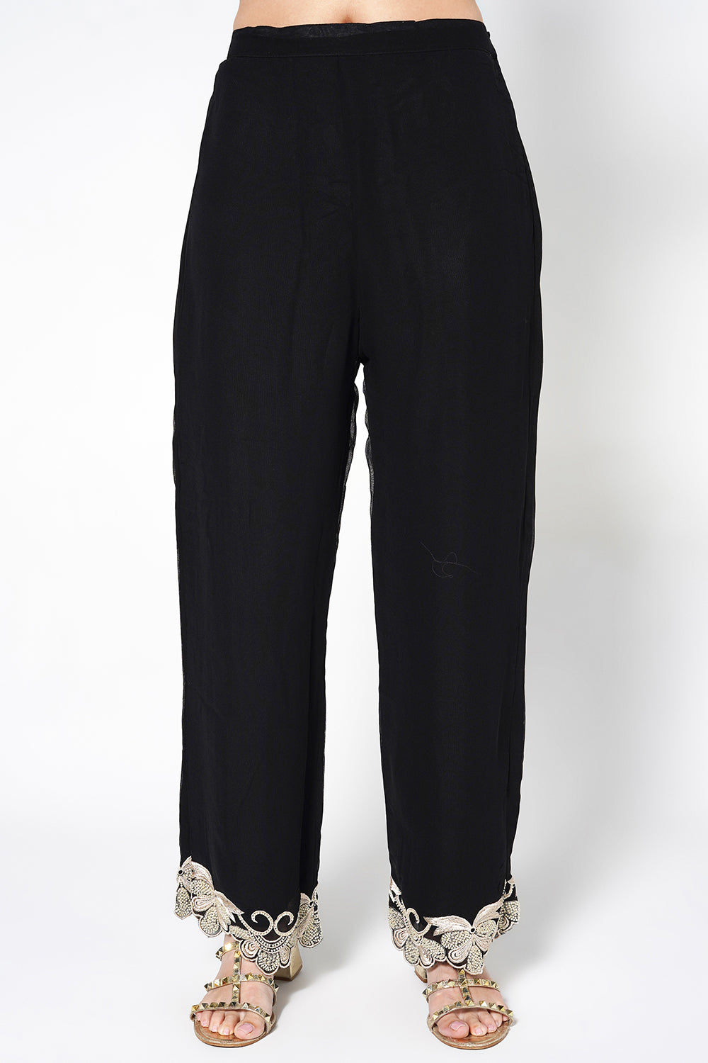 Black Georgette Heavily Embroidered Kurta Set With Scalloped Hem Detail