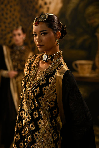 Black Gold Banarsi Silk Tissue Kurta Set With Brocade Detailing And Statement Dupatta