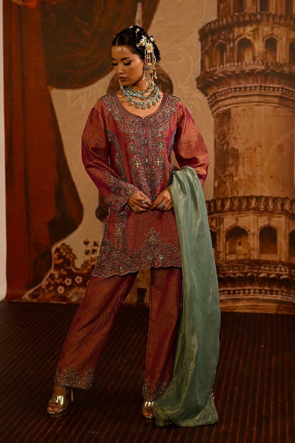Deep Pink Tissue Kurta Set With Intricate Detailing And Contrasting Green Dupatta Elegance