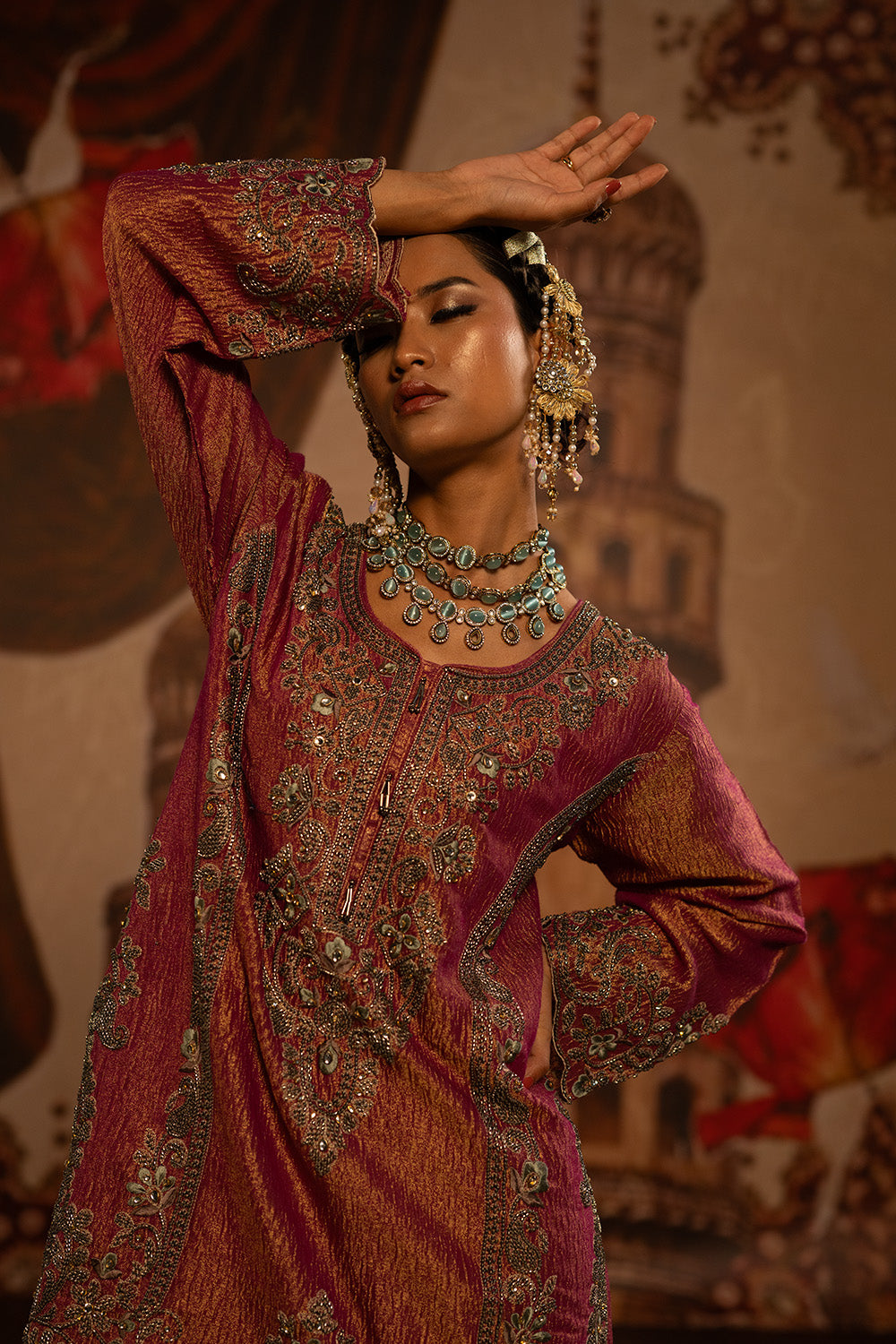 Deep Pink Tissue Kurta Set With Intricate Detailing And Contrasting Green Dupatta Elegance