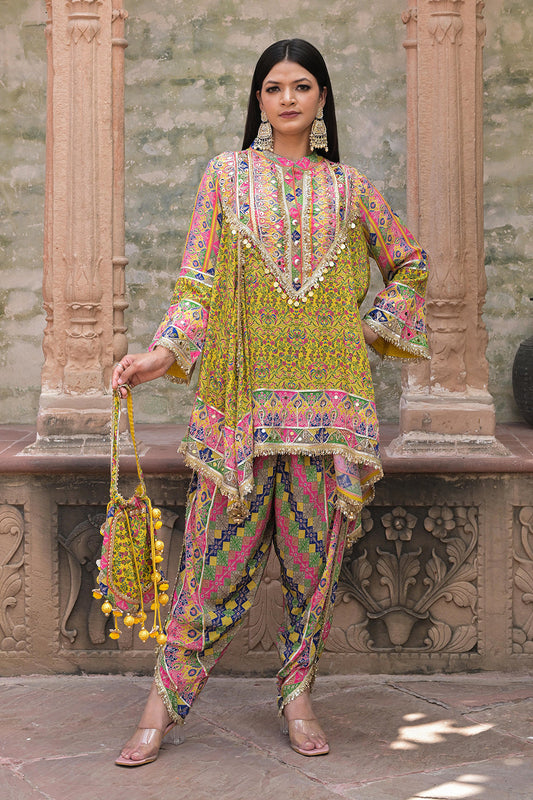 Green Viscose Crepe Suit Set with Tulip Pants – Festive Flair