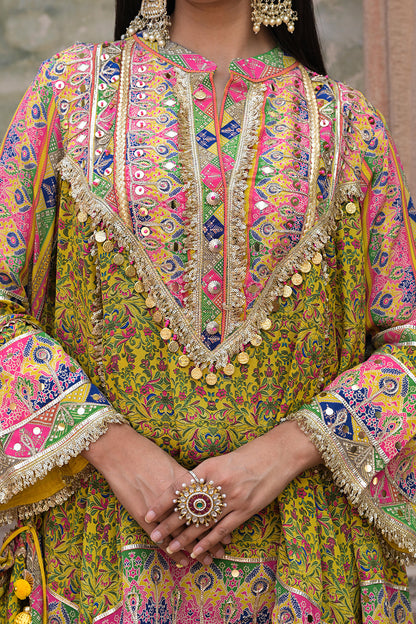 Green Viscose Crepe Suit Set with Tulip Pants – Festive Flair