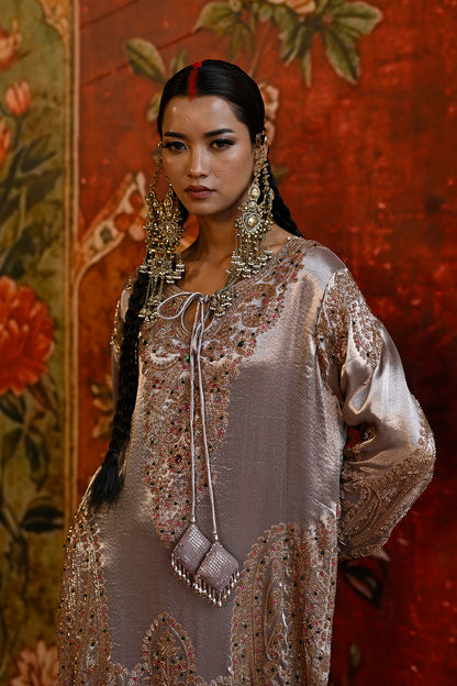 Ivory Banarsi Silk Tissue Kurta Set With Detailed Neckline And Grey Draped Dupatta