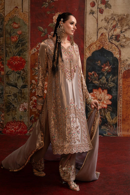 Ivory Banarsi Silk Tissue Kurta Set With Floral Detailing And Statement Border Dupatta