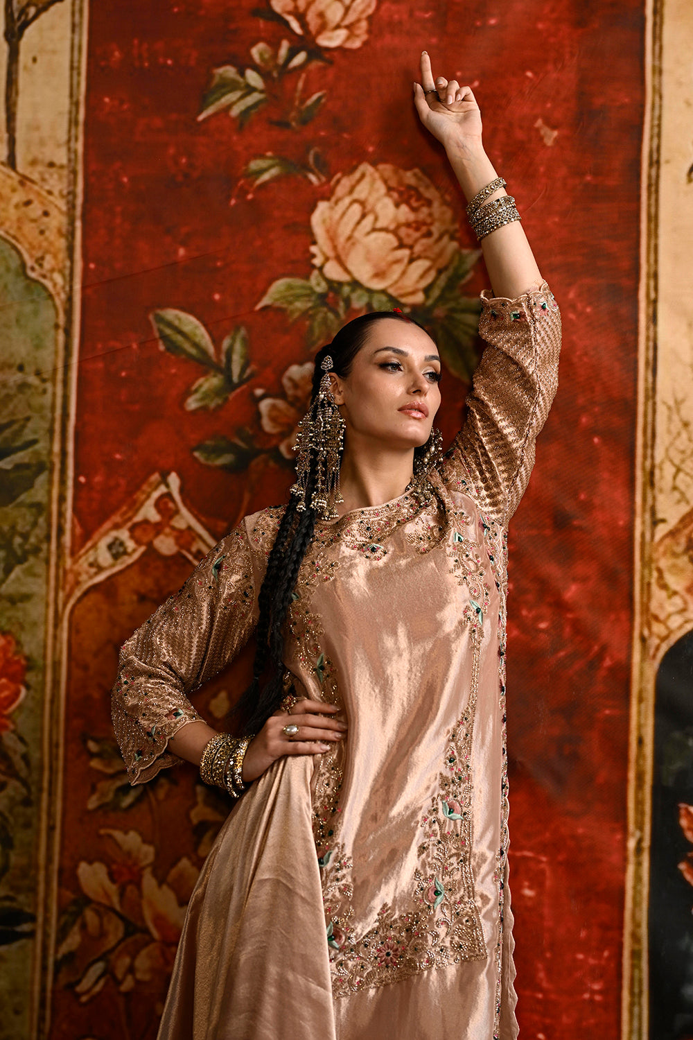 Peach Banarsi Silk Tissue Kurta Set With Ornate Borders And Coordinated Flowing Dupatta