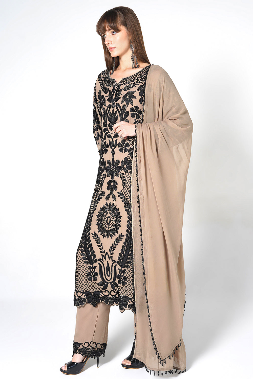 Peach Georgette Kurta Set Featuring Intricate Black Embroidery And Sheer Dupatta